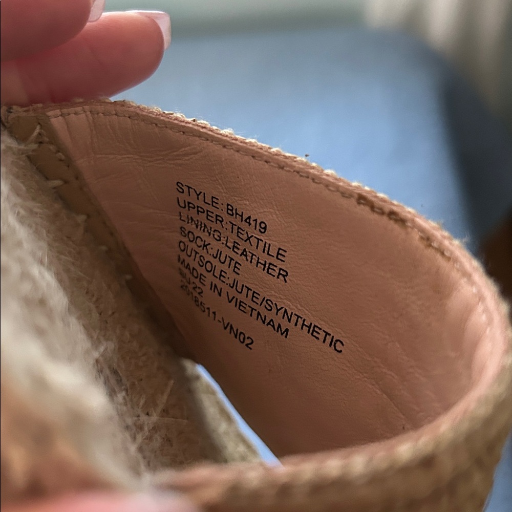 J. Crew Raffia Slides 🏝️ - Picture 5 of 5
